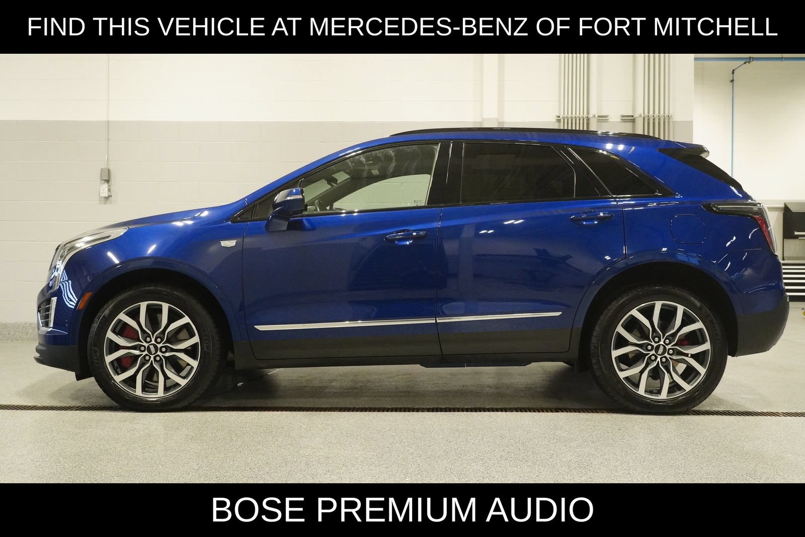 Used 2023 Cadillac XT5 Sportv w/ Technology Package AWD/4WD image 3