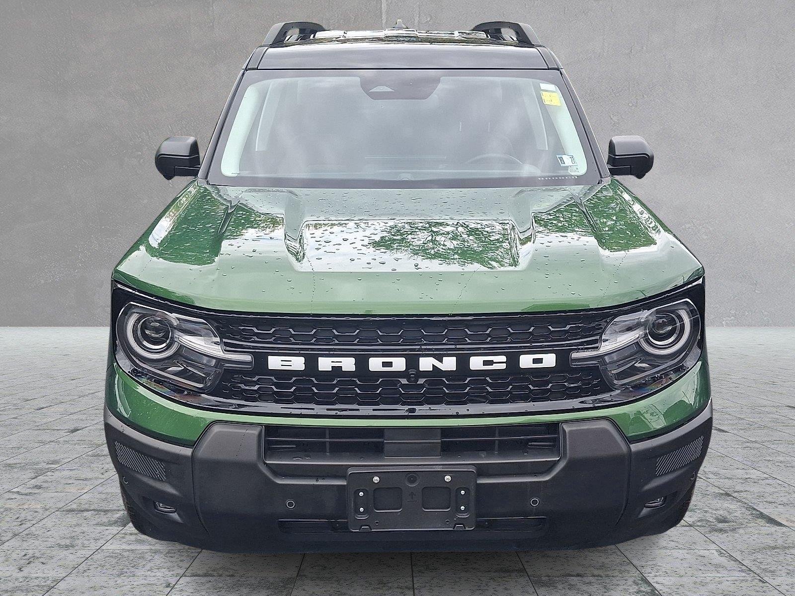 Used 2025 Ford Bronco Sport Outer Banks w/ Outer Banks Tech Package+ AWD/4WD image 2