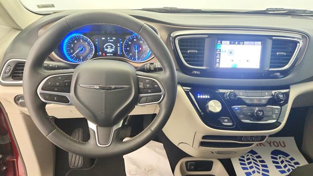 Used 2023 Chrysler Voyager LX FWD image 12