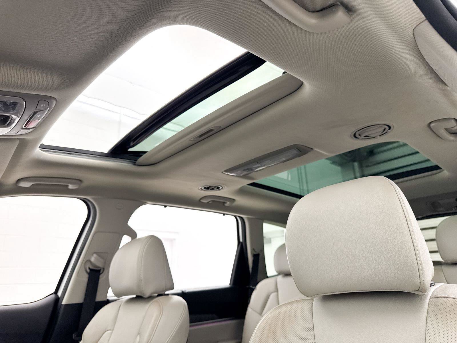 Certified 2024 Kia Telluride SX FWD image 3