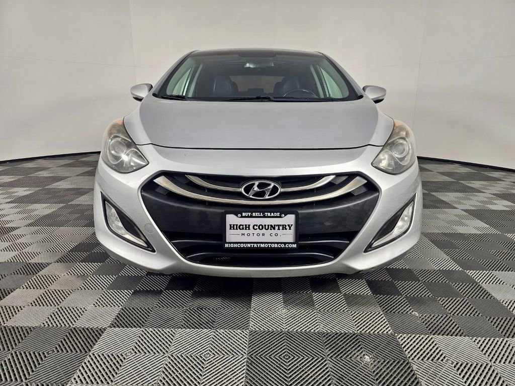 Used 2013 Hyundai Elantra GT w/ Style Pkg image 2