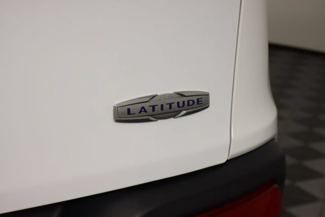 Used 2014 Jeep Cherokee Latitude w/ Cold Weather Group AWD/4WD image 24
