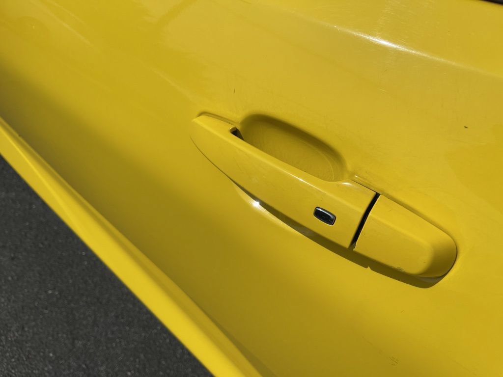 Used 2018 Chevrolet Camaro SS RWD image 6