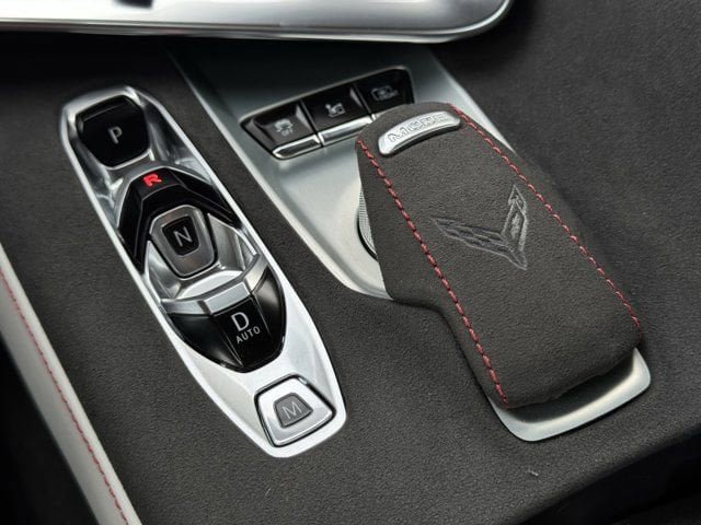 Used 2023 Chevrolet Corvette Z06 RWD image 20