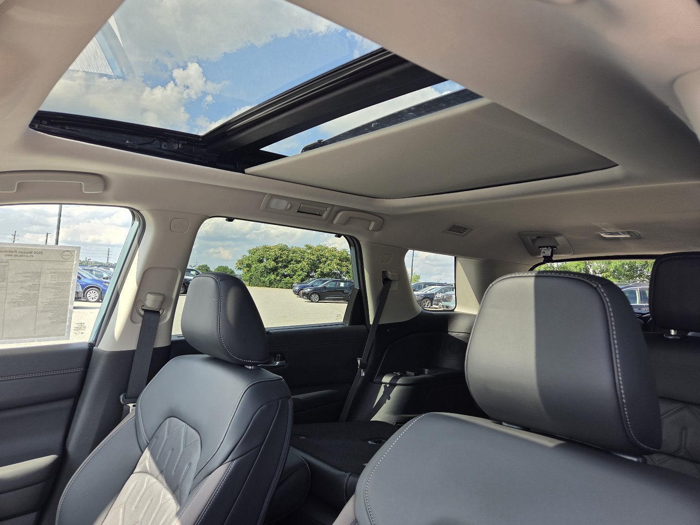 New 2026 Nissan Pathfinder Platinum AWD/4WD image 6