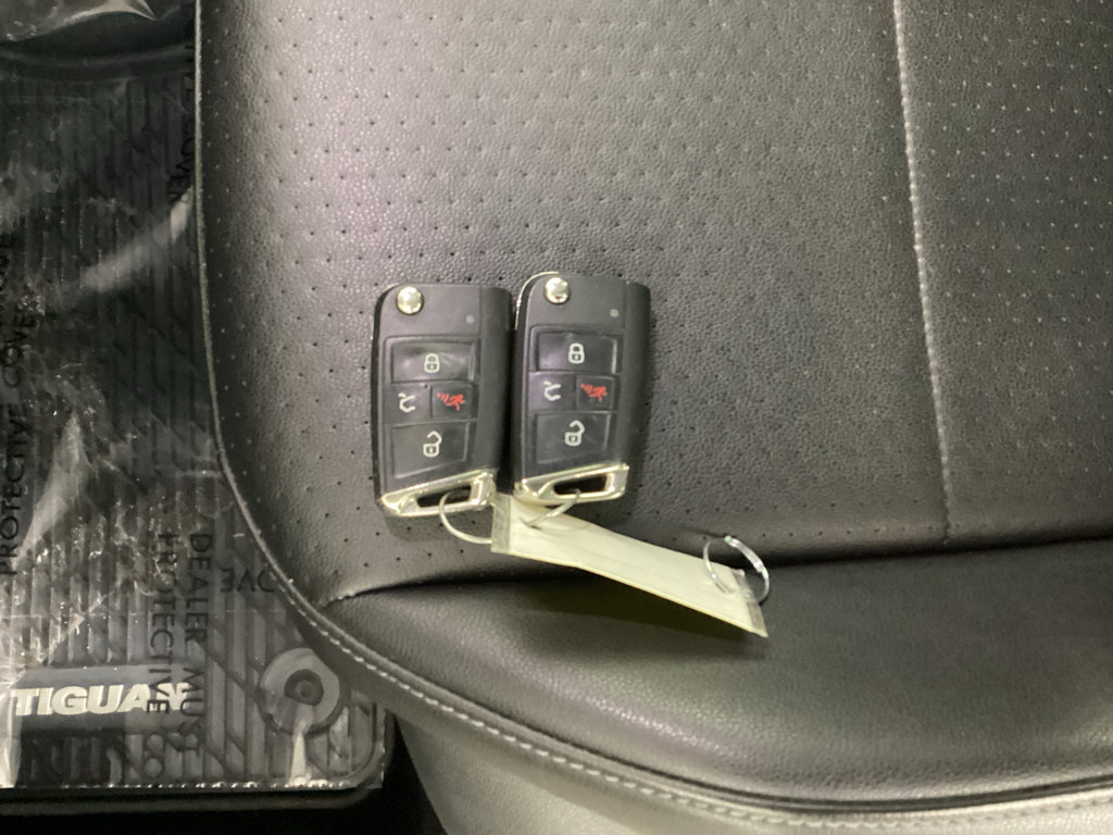 Used 2019 Volkswagen Tiguan SE AWD/4WD image 33