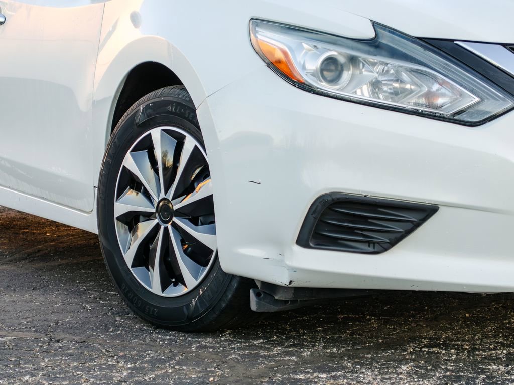 Used 2017 Nissan Altima 2.5 S w/ Power Driver Seat Package image 12