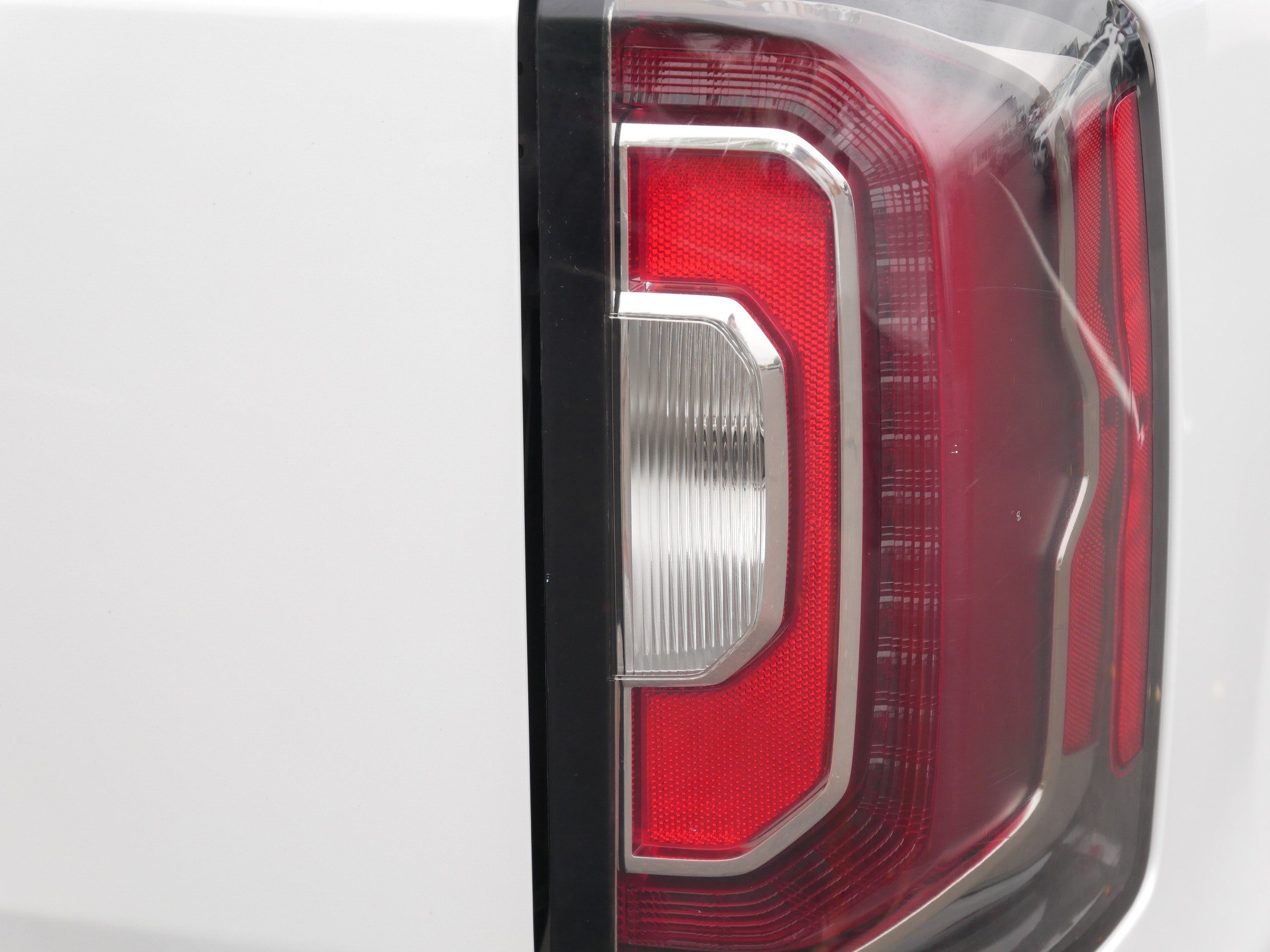 Used 2018 GMC Sierra 1500 SLT AWD/4WD image 17