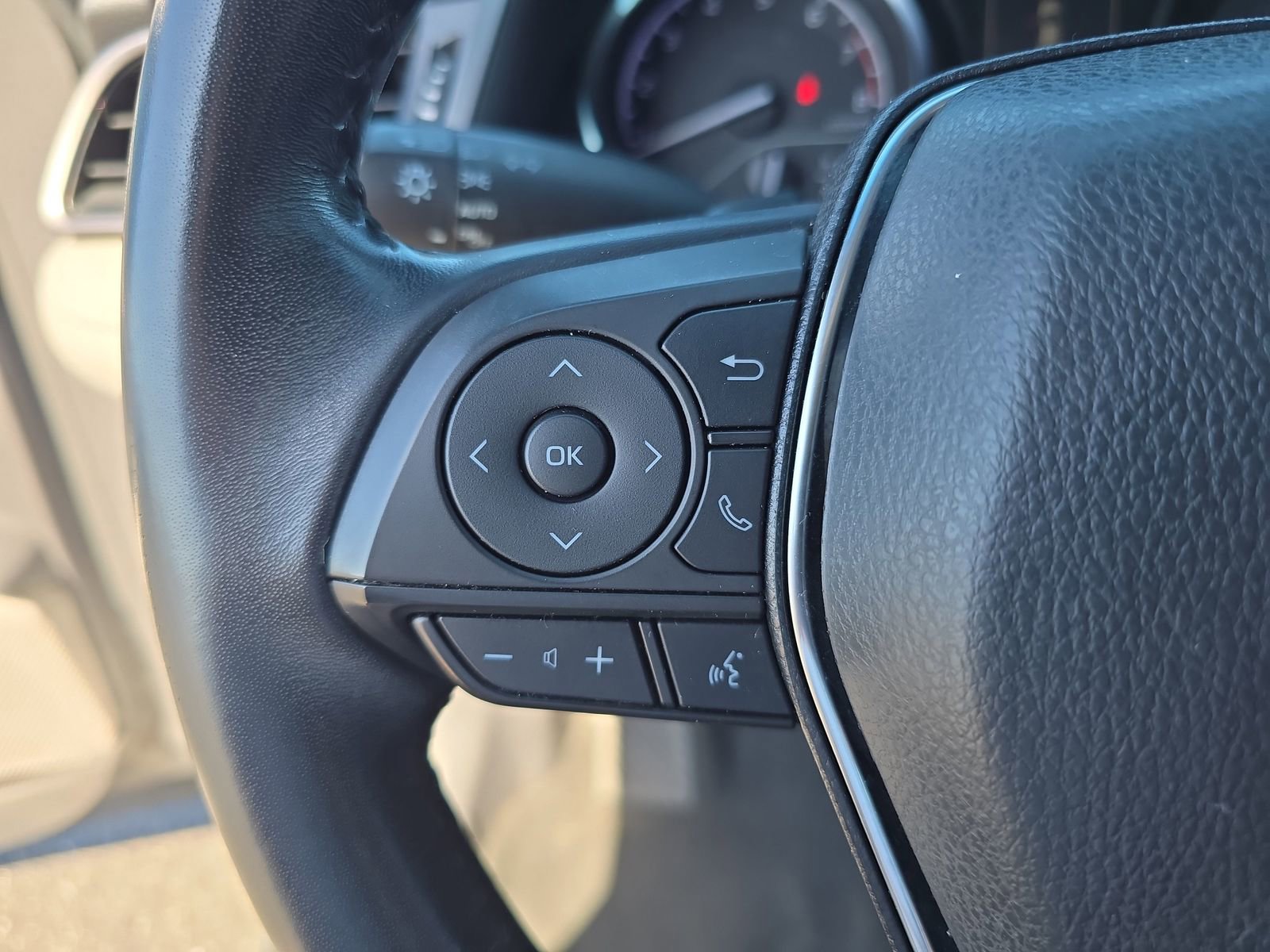 Used 2019 Toyota Camry SE image 21