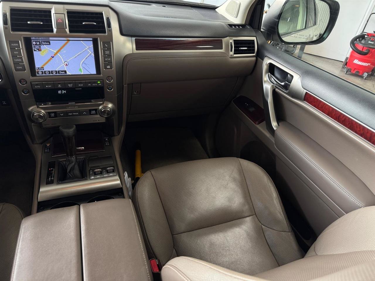 Used 2019 Lexus GX 460 Premium AWD/4WD image 6