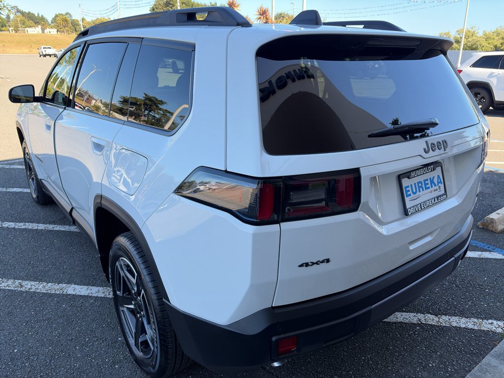 New 2026 Jeep Cherokee Laredo AWD/4WD image 18