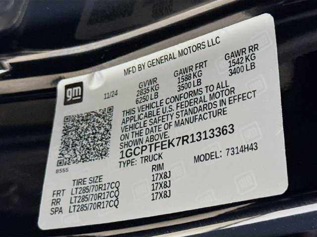 Used 2024 Chevrolet Colorado ZR2 AWD/4WD image 33