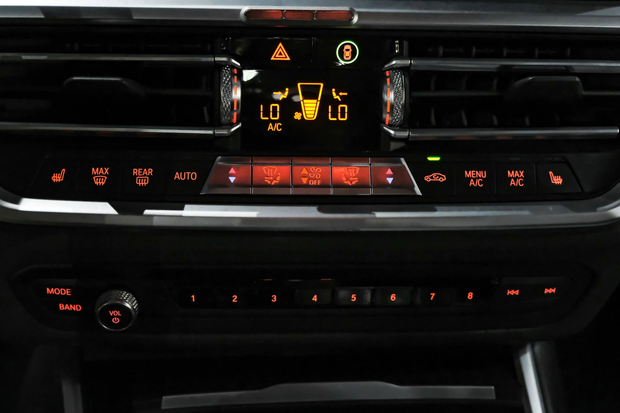 Used 2019 BMW 330i Sedan w/ Convenience Package image 25