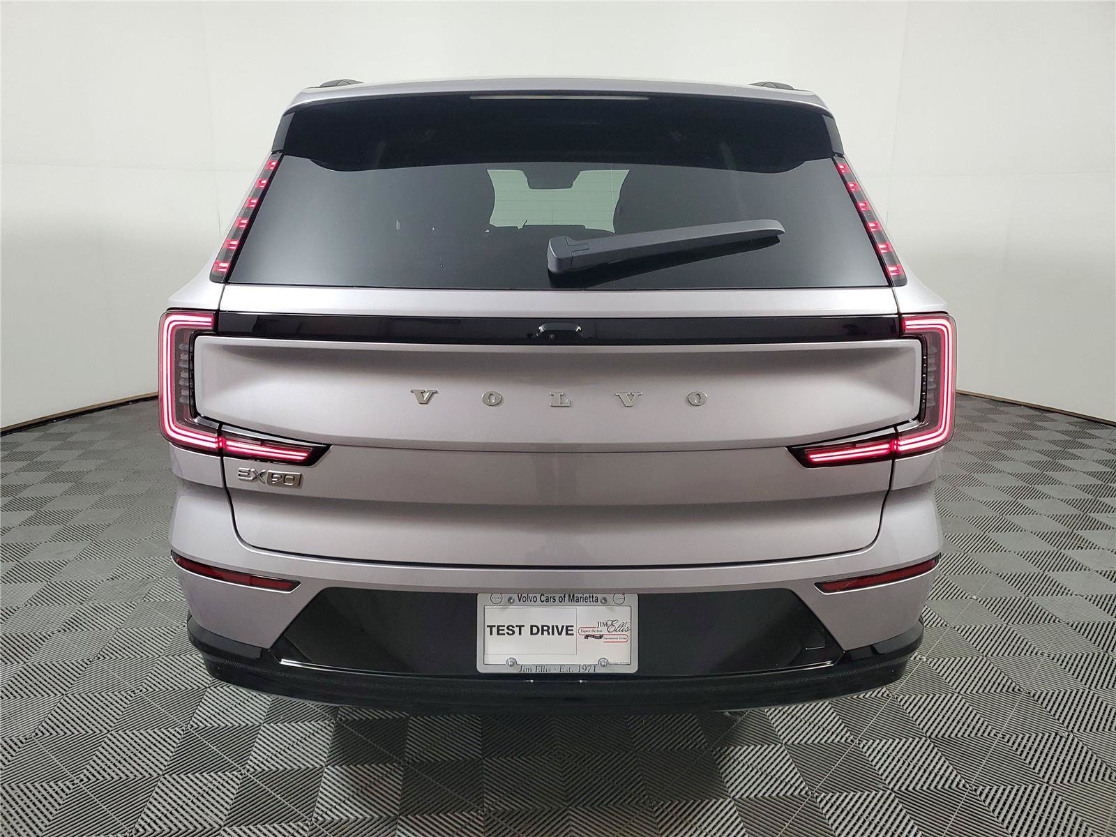 New 2026 Volvo EX90 Plus RWD image 5