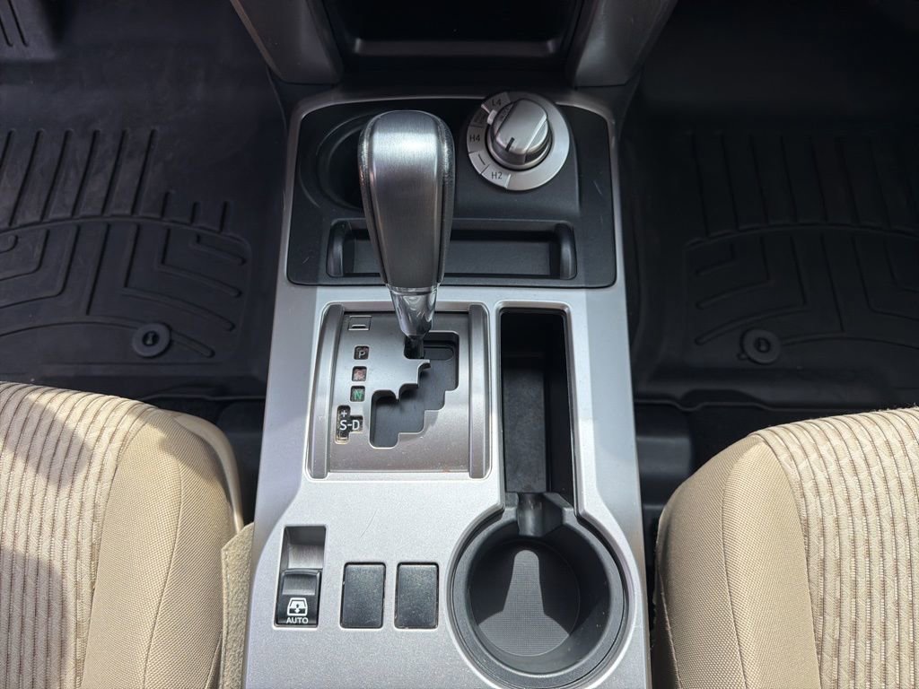 Used 2015 Toyota 4Runner SR5 image 19