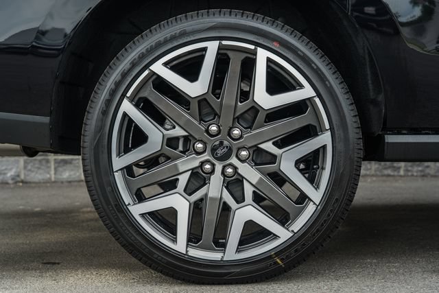 New 2026 Ford Expedition Max Platinum w/ Platinum Ultimate Package AWD/4WD image 30