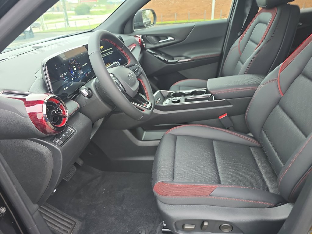 New 2027 Chevrolet Equinox RS w/ Convenience Package III AWD/4WD image 25