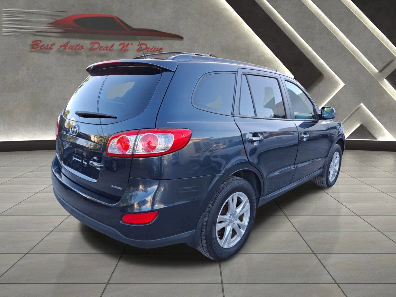 Used 2012 Hyundai Santa Fe Limited w/ Navigation Pkg 4 image 4