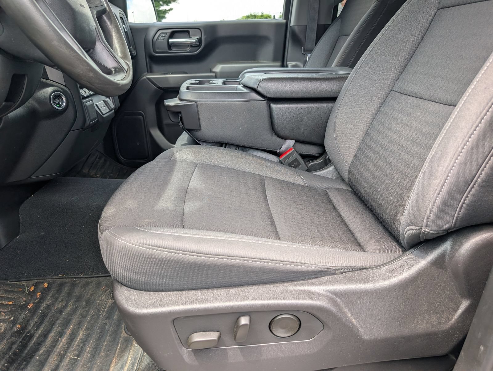 Used 2024 Chevrolet Silverado 1500 Custom AWD/4WD image 7