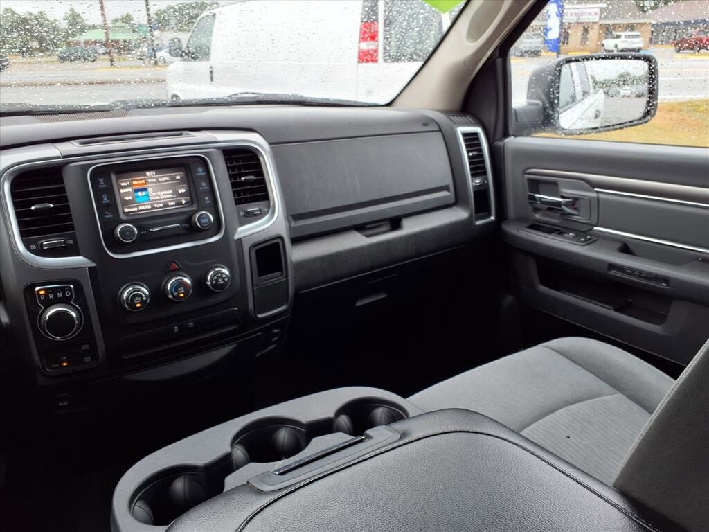 Used 2024 RAM 1500 Classic SLT AWD/4WD image 11