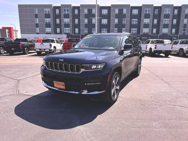 Used 2023 Jeep Grand Cherokee L Limited w/ Luxury Tech Group II AWD/4WD image 1