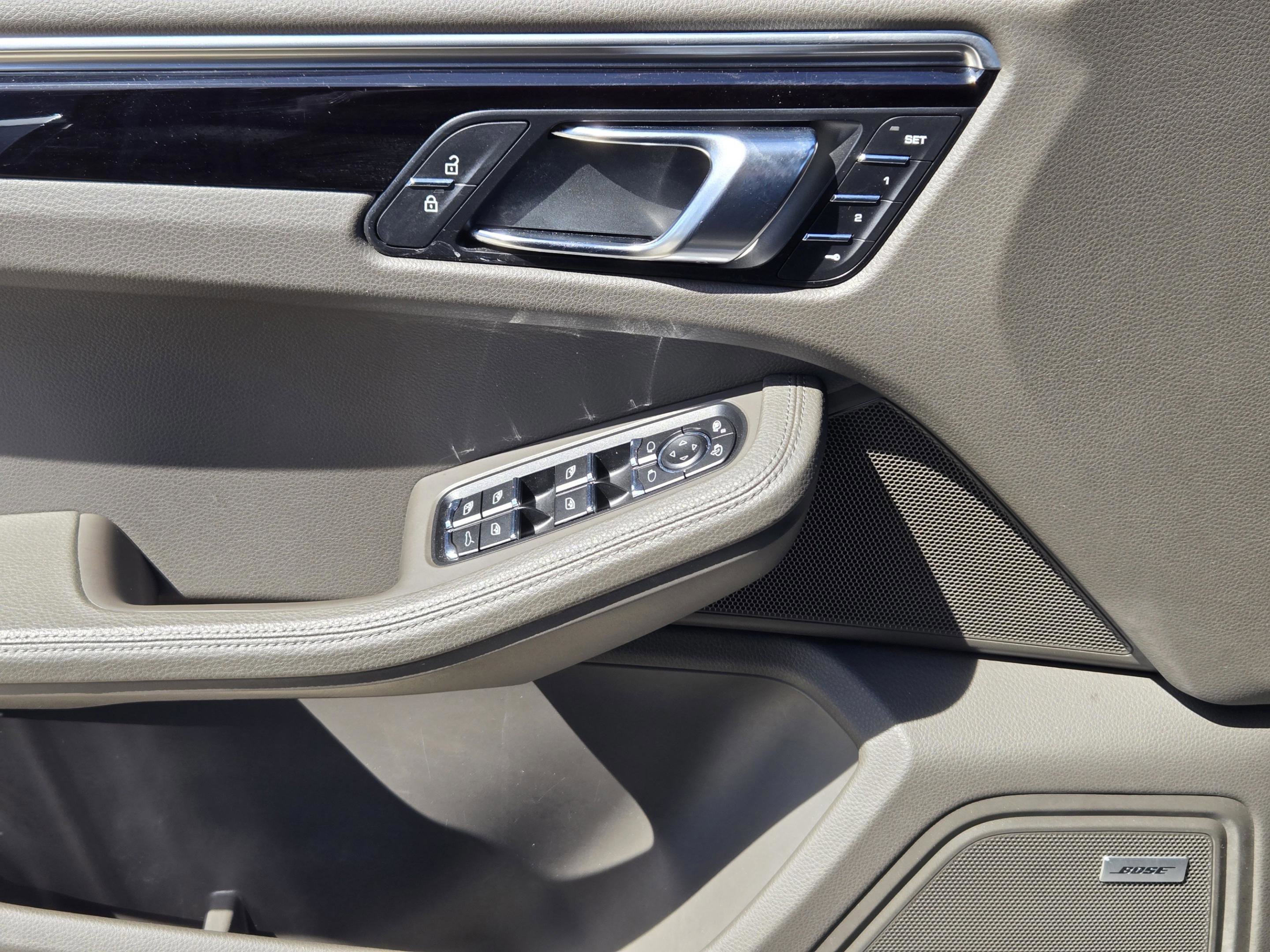 Used 2020 Porsche Macan S image 17