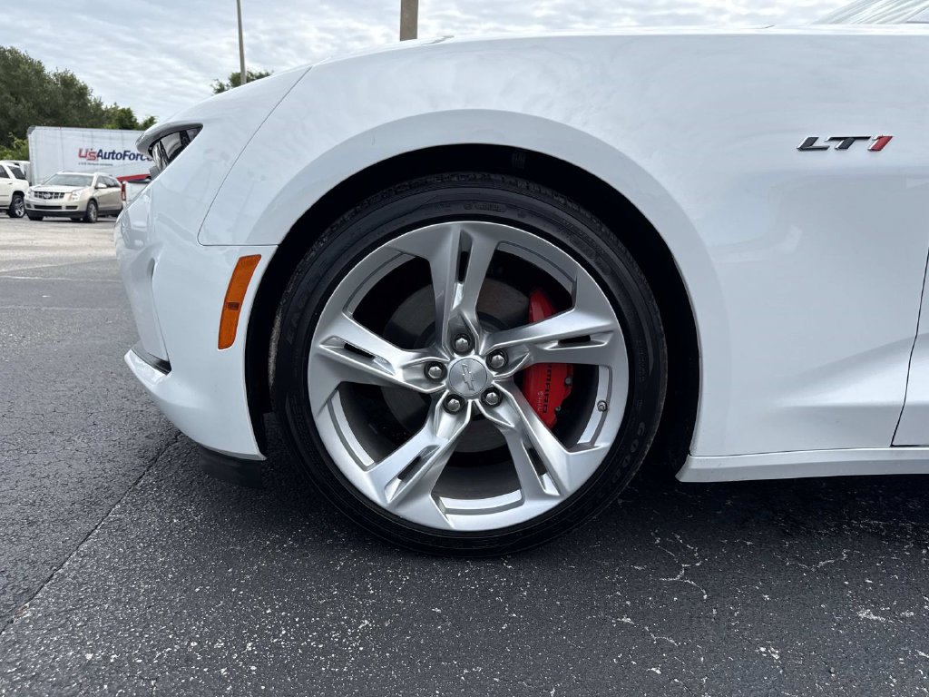 Used 2022 Chevrolet Camaro LT w/ RS Package RWD image 10