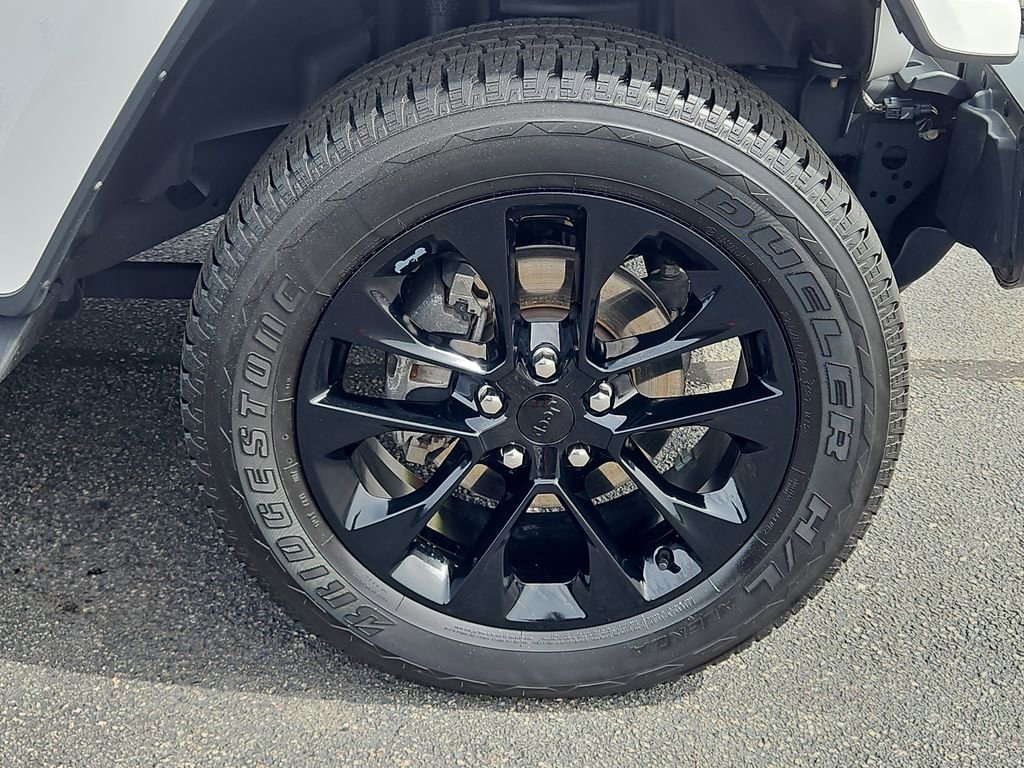 Used 2021 Jeep Wrangler Unlimited Sahara w/ Cold Weather Group image 24