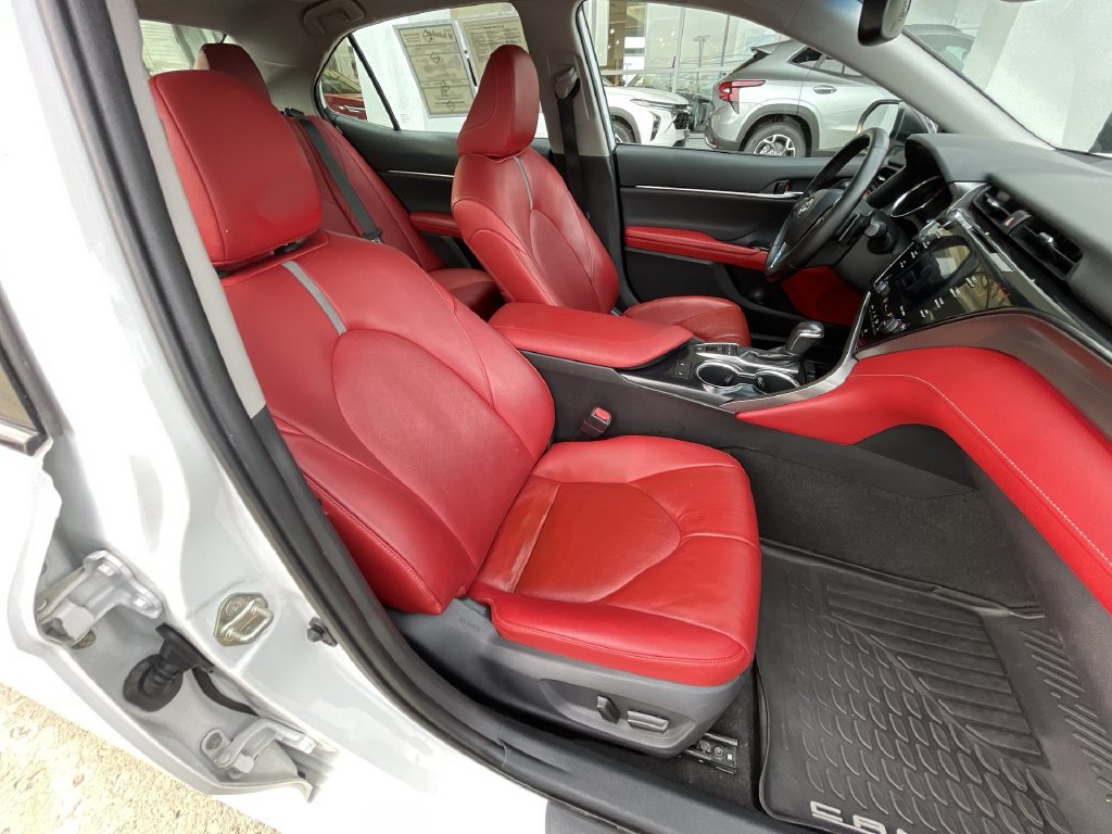 Used 2019 Toyota Camry XSE FWD image 28