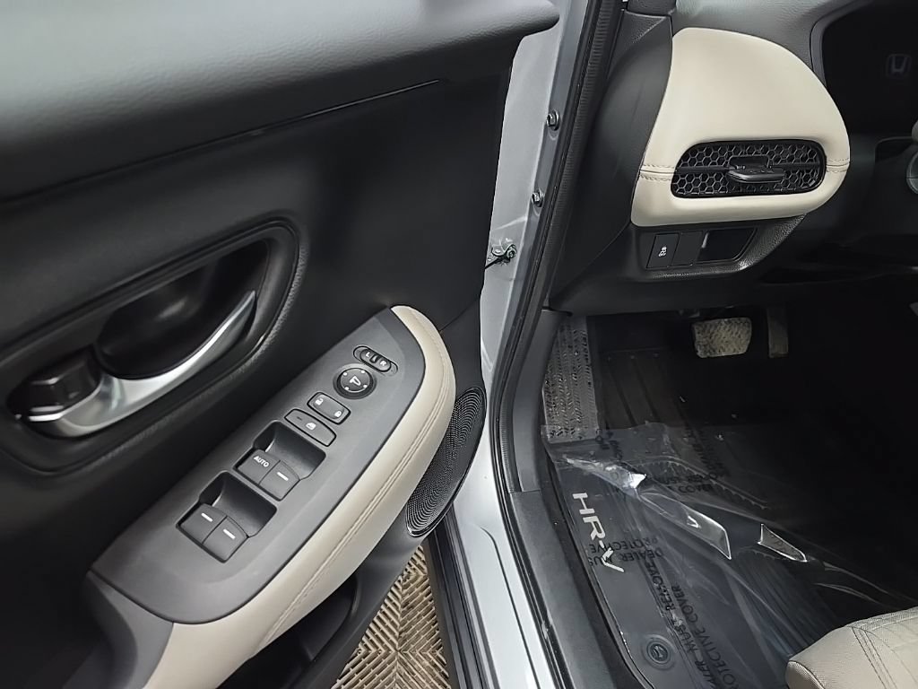 Used 2026 Honda HR-V LX image 27