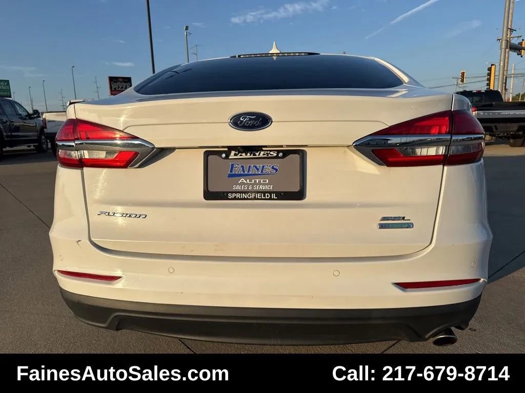 Used 2019 Ford Fusion SEL FWD image 16