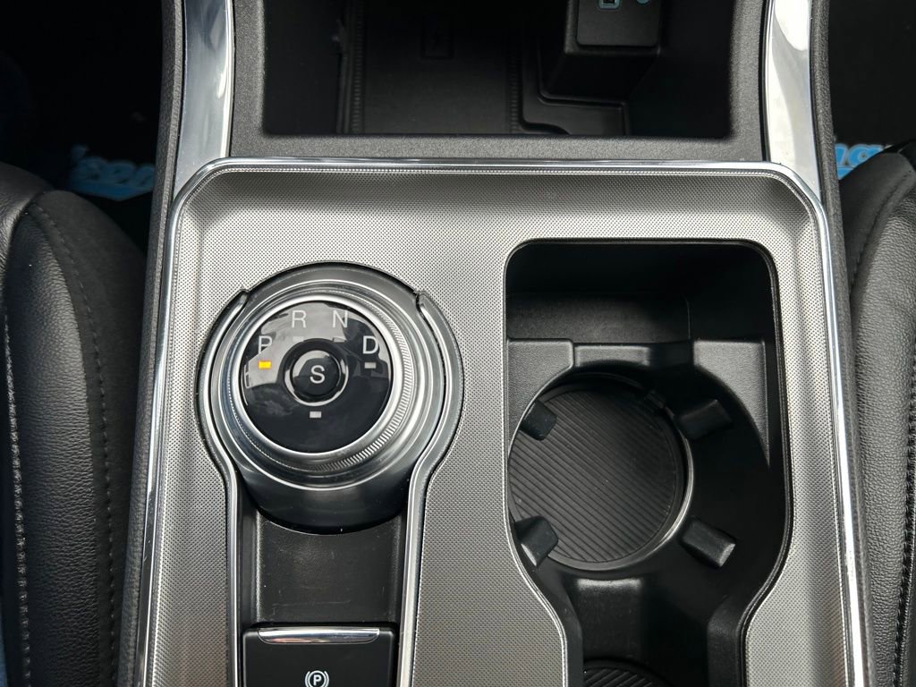 Used 2022 Ford Edge Titanium image 32