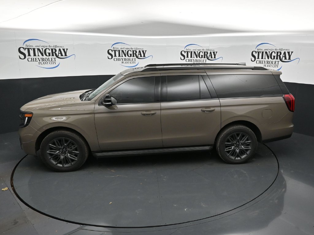 Used 2026 Ford Expedition Max Platinum w/ Stealth Appearance Package AWD/4WD image 21