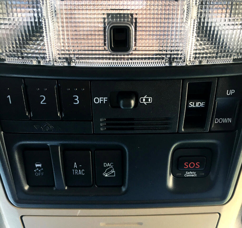 Used 2016 Toyota 4Runner Limited image 32