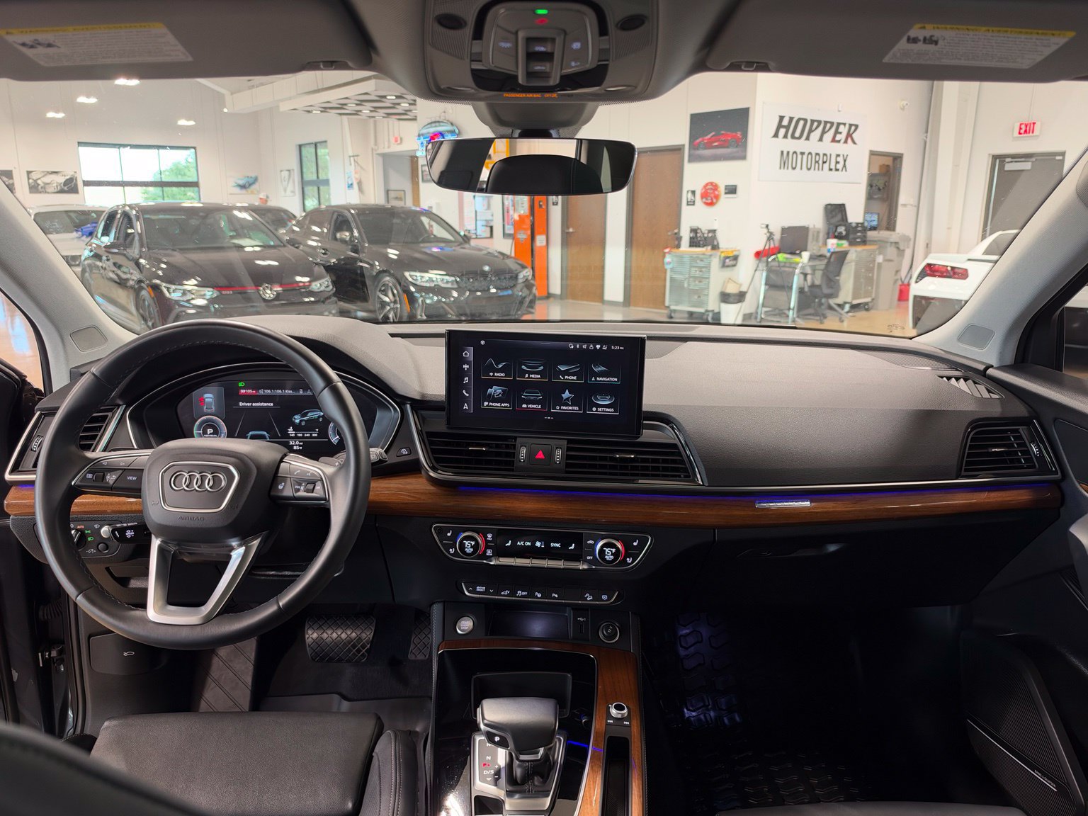 Used 2022 Audi Q5 e Prestige AWD/4WD image 16