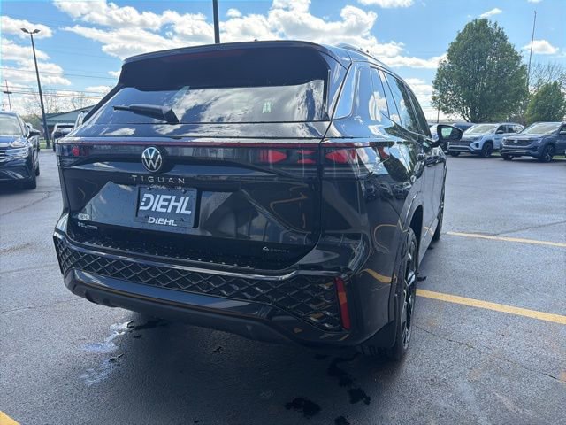 New 2026 Volkswagen Tiguan SEL R-Line AWD/4WD image 6