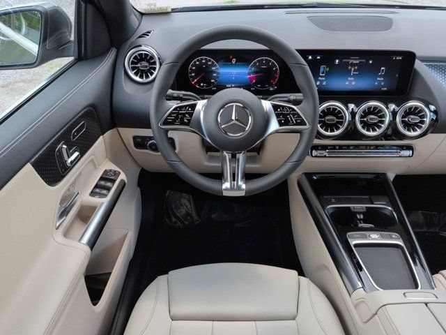 New 2026 Mercedes-Benz GLA 250 image 16