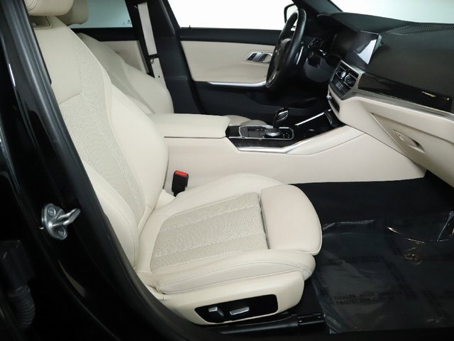 Used 2022 BMW 330i xDrive Sedan w/ Premium Package 2 image 31
