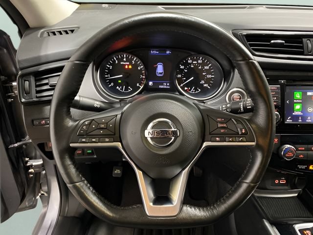 Certified 2018 Nissan Rogue SV w/ Premium Package AWD/4WD image 13