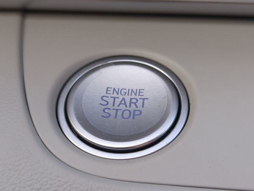 New 2026 Hyundai Elantra Limited image 36