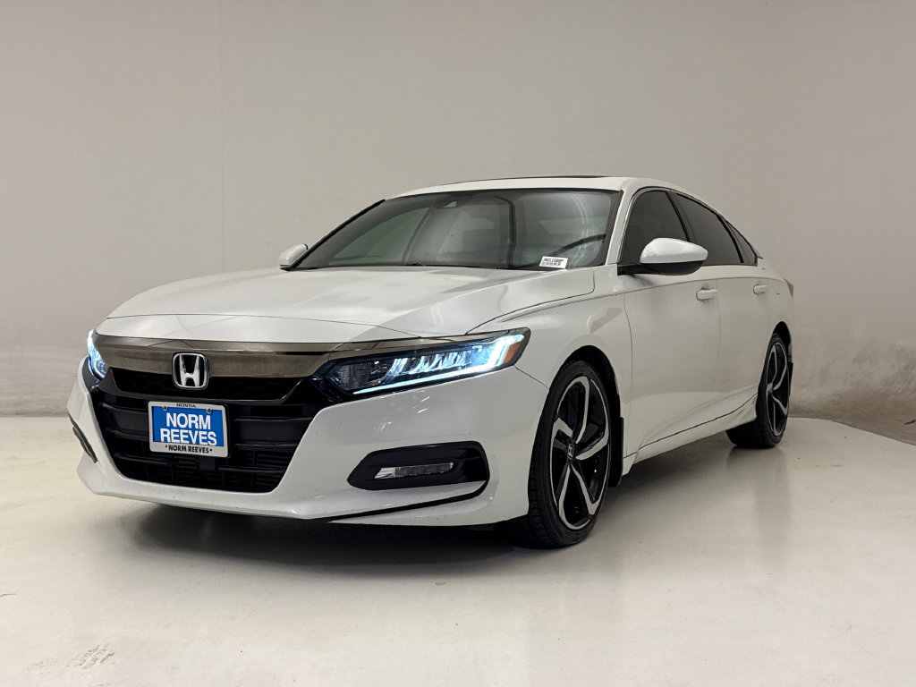Used 2018 Honda Accord Sport image 2
