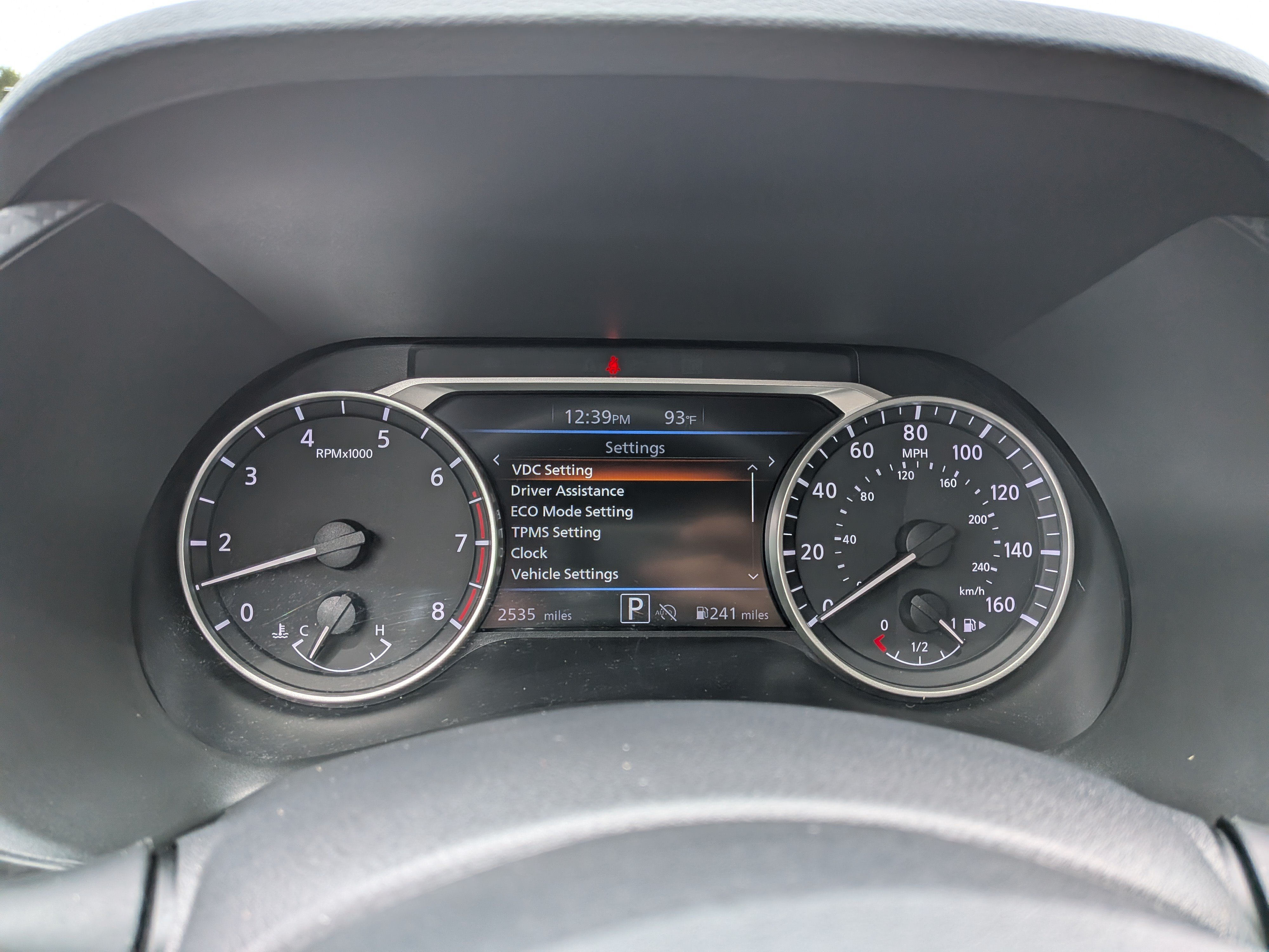 Used 2025 Nissan Sentra SV FWD image 28