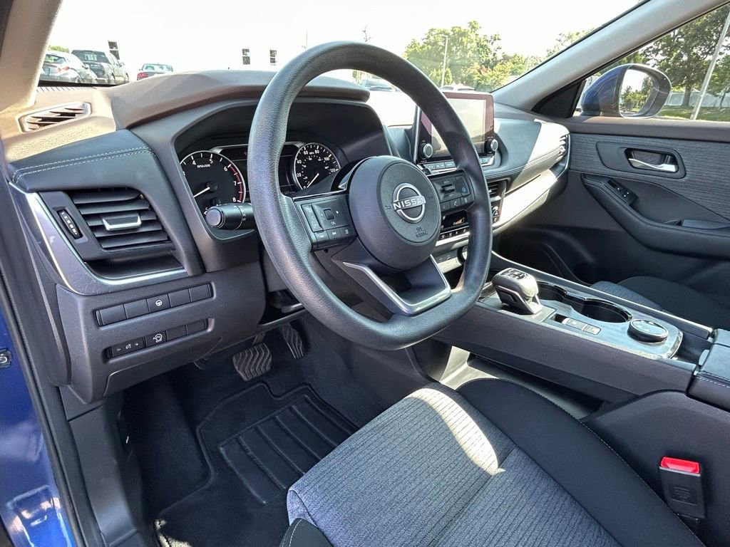 Used 2023 Nissan Rogue SV AWD/4WD image 20