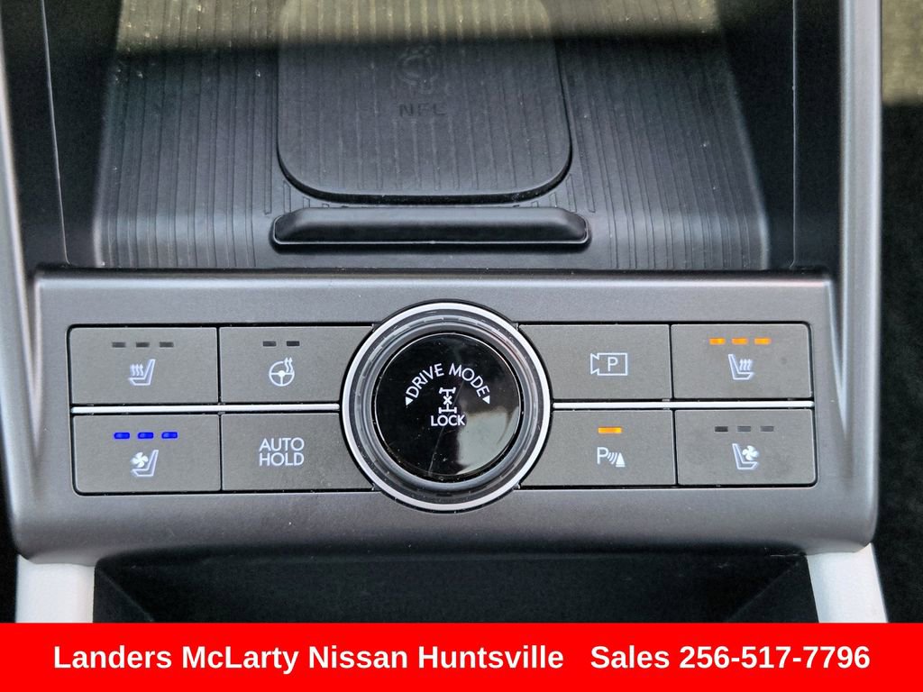 Used 2025 Hyundai Kona Limited image 23