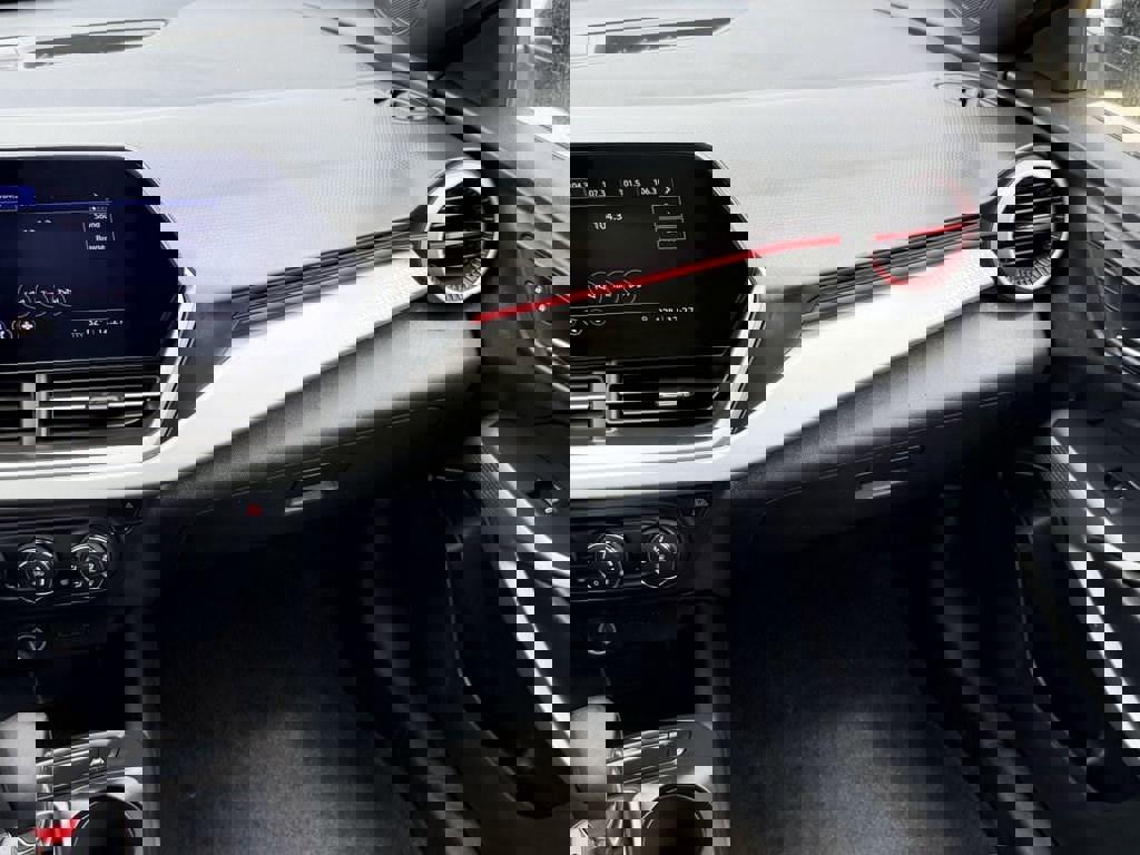 Certified 2024 Chevrolet Trax RS image 16