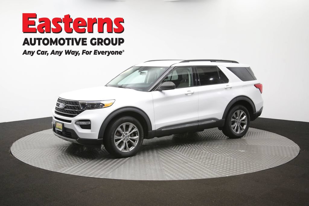 Used 2022 Ford Explorer XLT w/ Equipment Group 202A AWD/4WD image 60