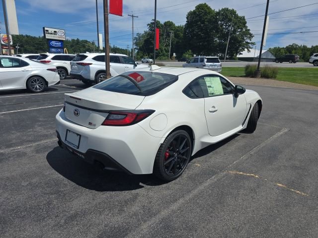New 2025 Toyota GR86 image 3