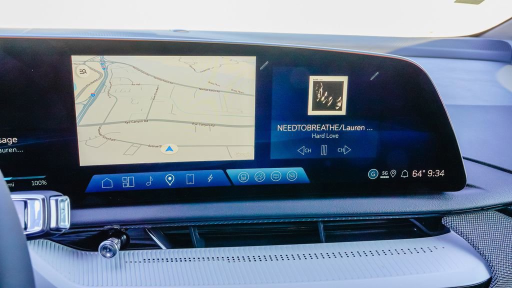 New 2026 Cadillac Optiq Sport 1 image 18