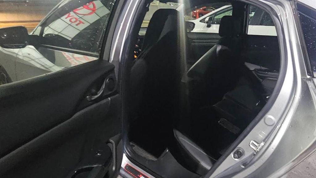 Used 2021 Honda Civic Sport image 11