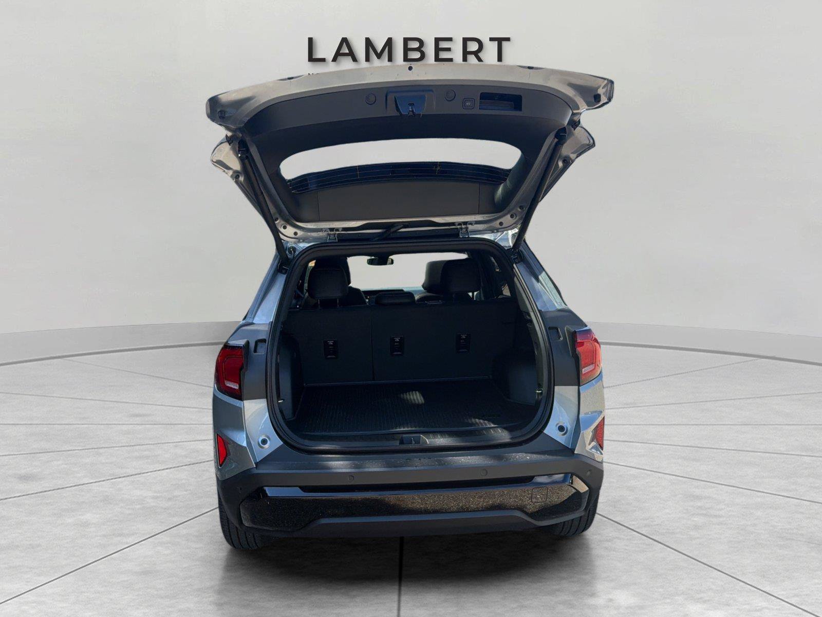 New 2027 GMC Terrain Elevation w/ Elevation Premium Package FWD image 19